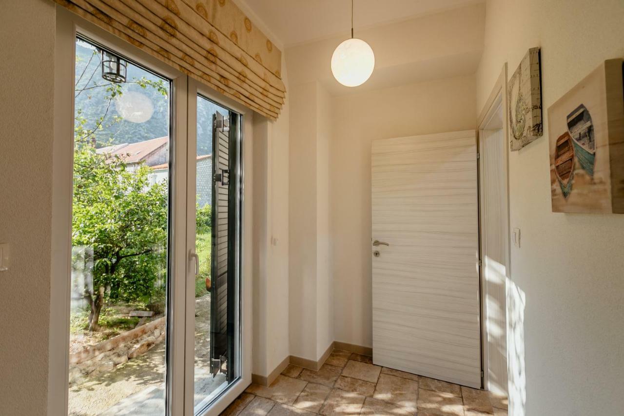 Bobana Apartments Donji Morinj Exterior foto