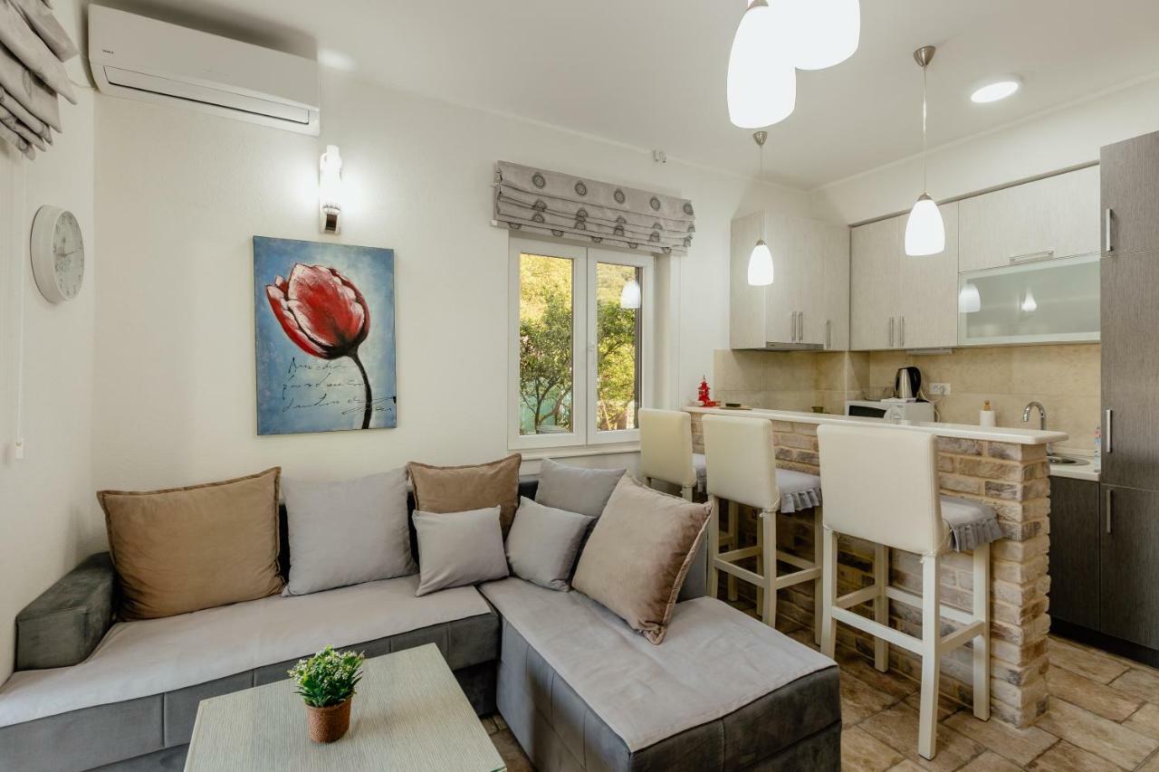 Bobana Apartments Donji Morinj Exterior foto