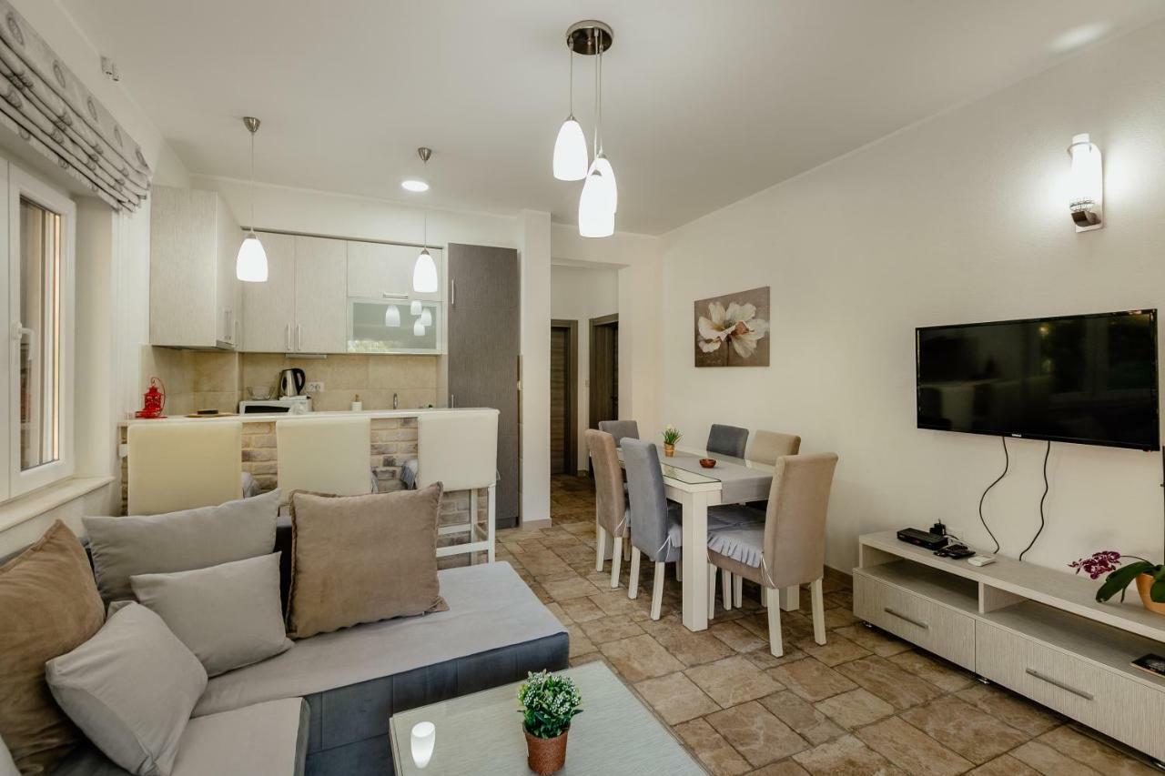 Bobana Apartments Donji Morinj Exterior foto