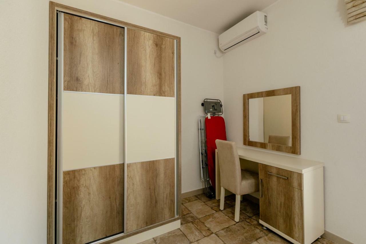 Bobana Apartments Donji Morinj Exterior foto